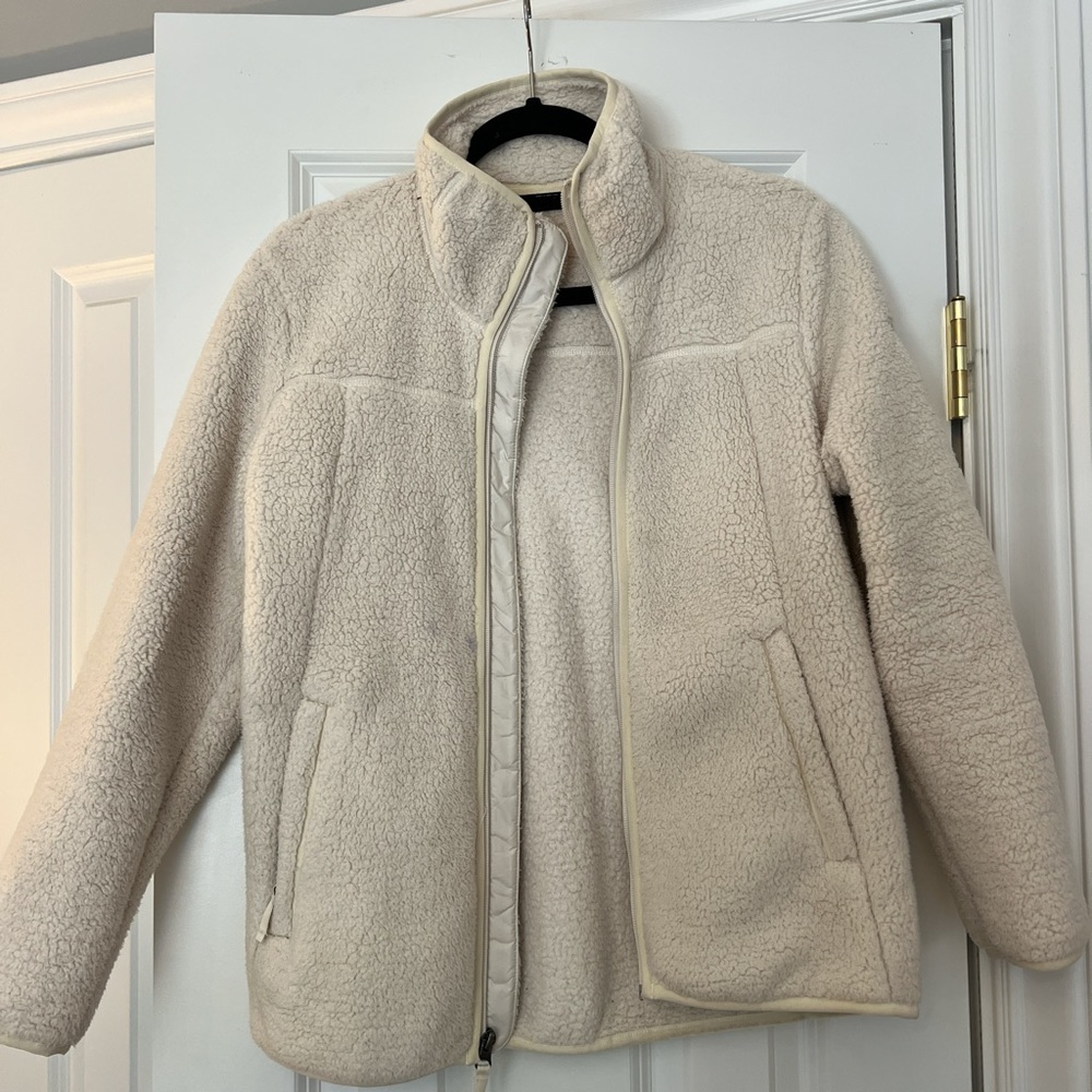 The North Face Cream Sherpa jacket girls